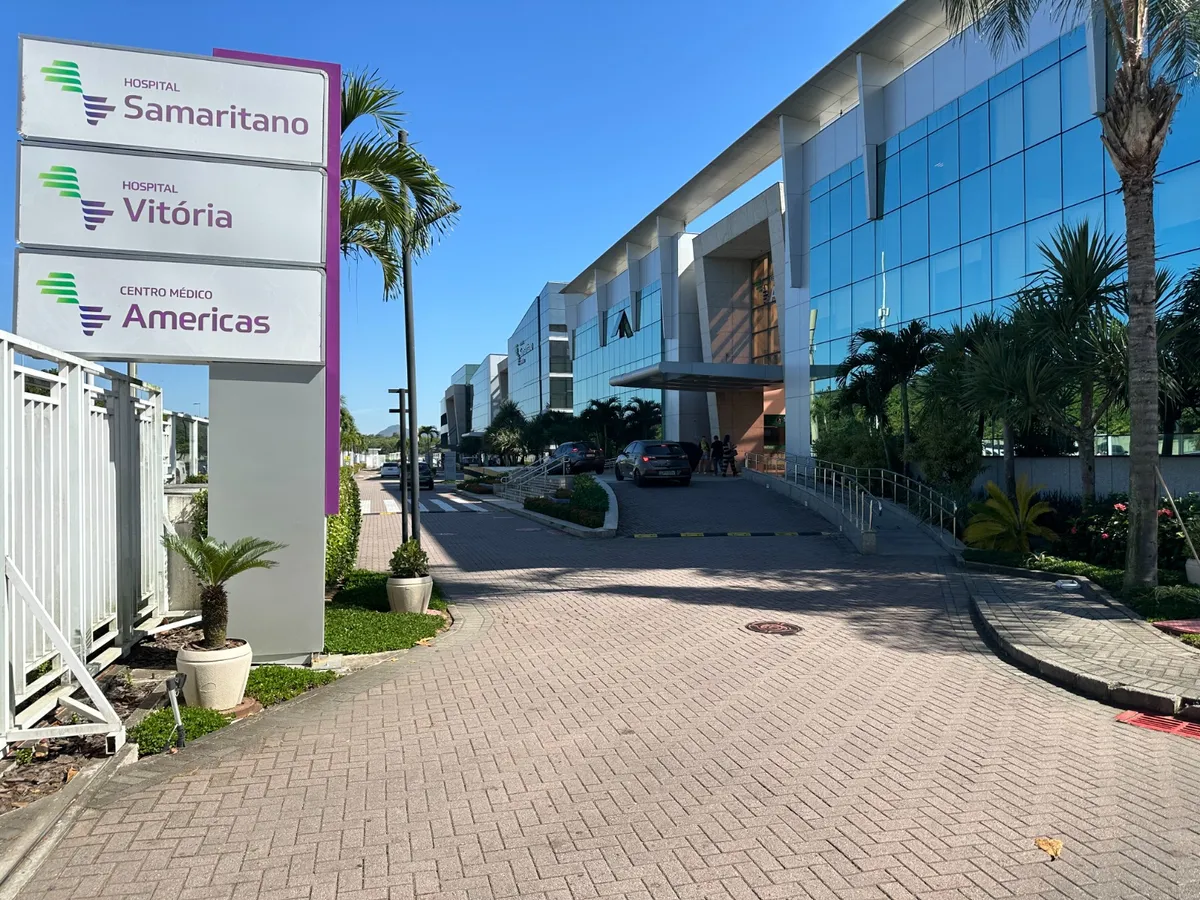 Fachada externa do Hospital Samaritano, onde a clínica Eva está localizada
